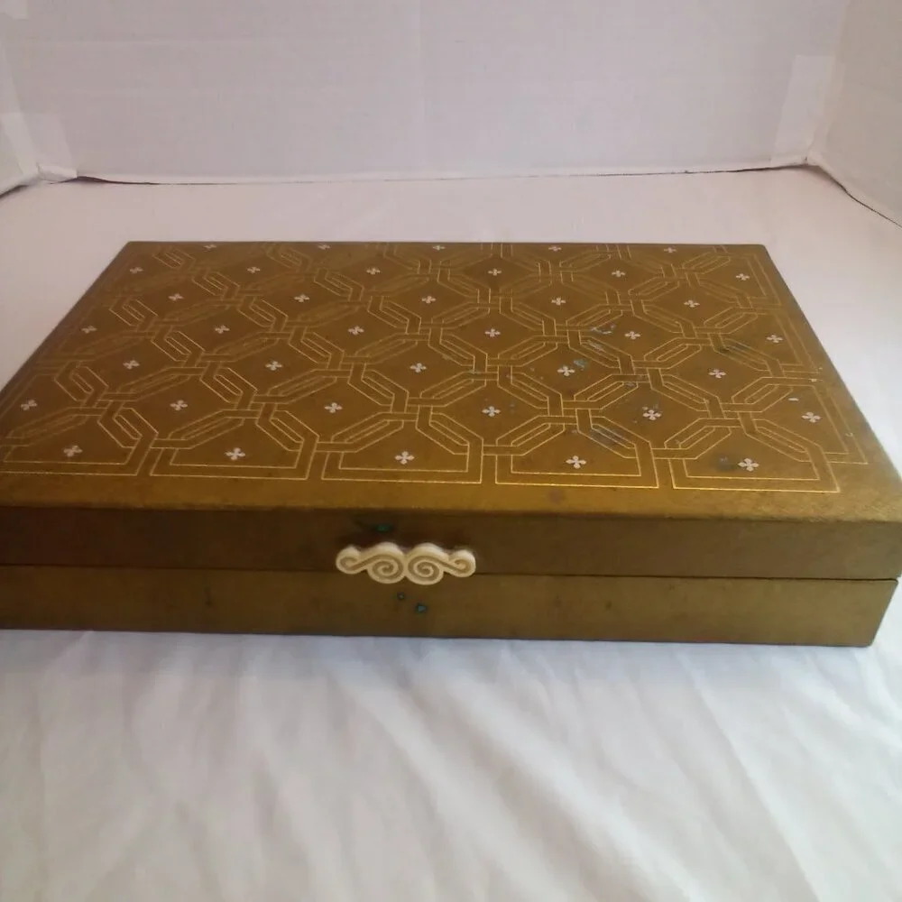 Vintage Jewlery Box Wood Padded Top Felt Lined Gold Color 12